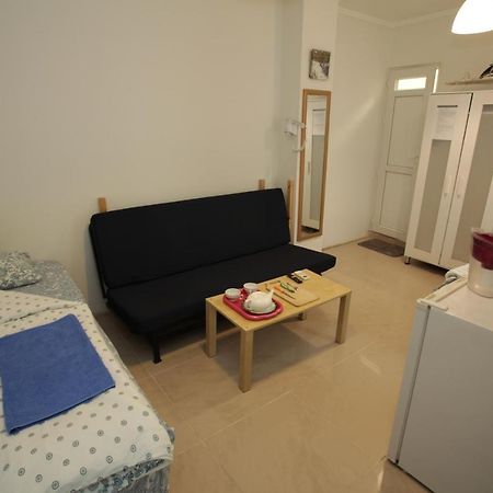Sukhum City Mini Hotel ซุคุม ภายนอก รูปภาพ